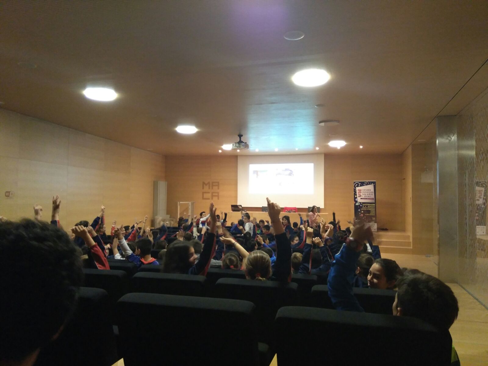 El vendedor de humo proyecta alc mediterrania